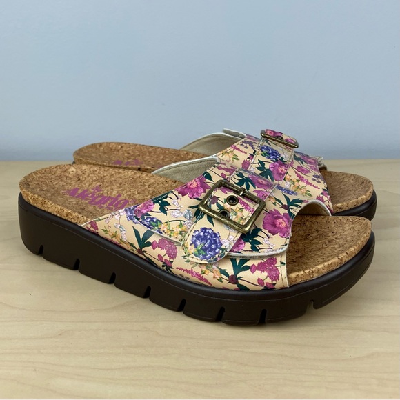 Alegria Women’s Size 36 / 6-6.5 Janey Multicolor Floral Slide Buckle Sandals - Picture 1 of 10